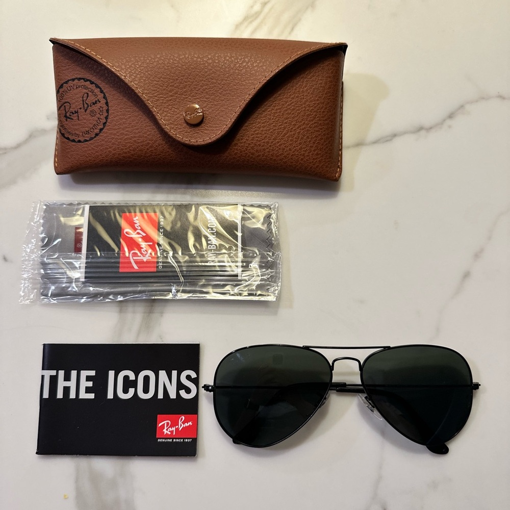 RayBan Aviators black on black polarized